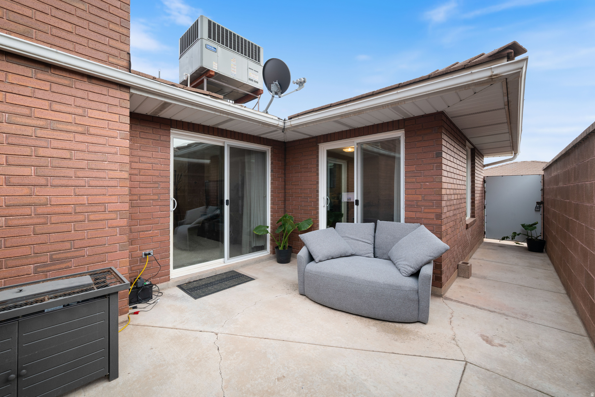 SHADOWBROOK HOMES - Residential