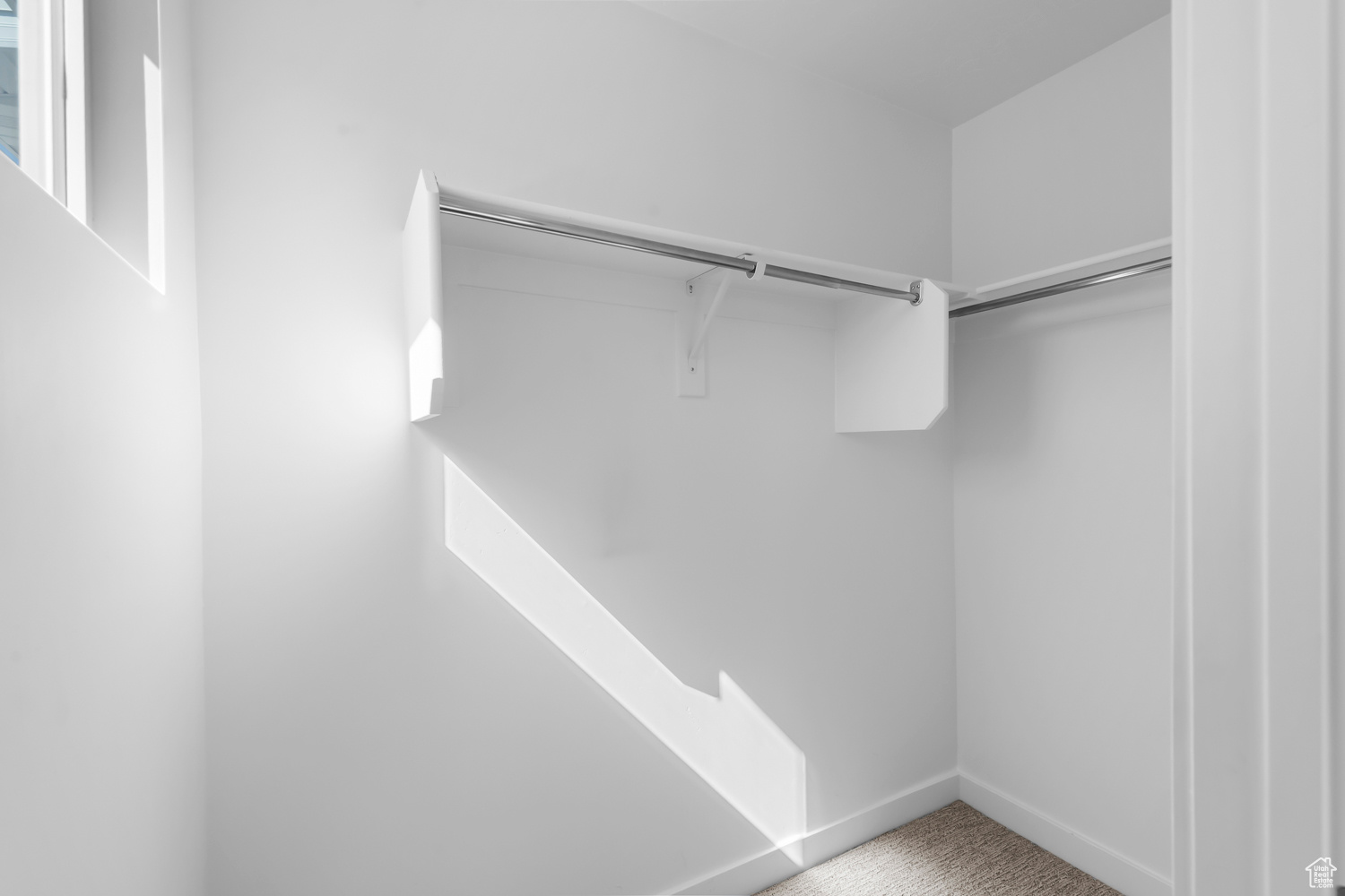 GATEWAY TO LITTLE VALLEY - Residential