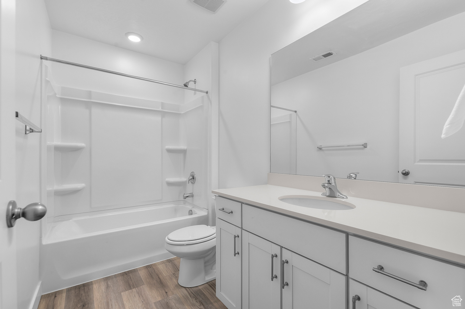 GATEWAY TO LITTLE VALLEY - Residential