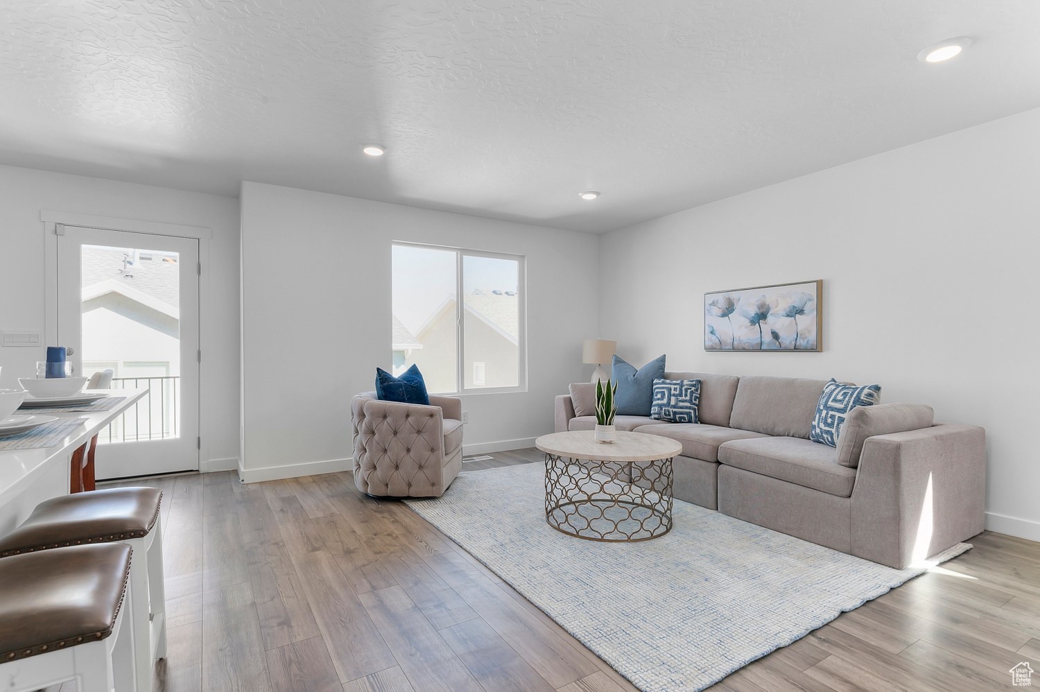 GATEWAY TO LITTLE VALLEY - Residential