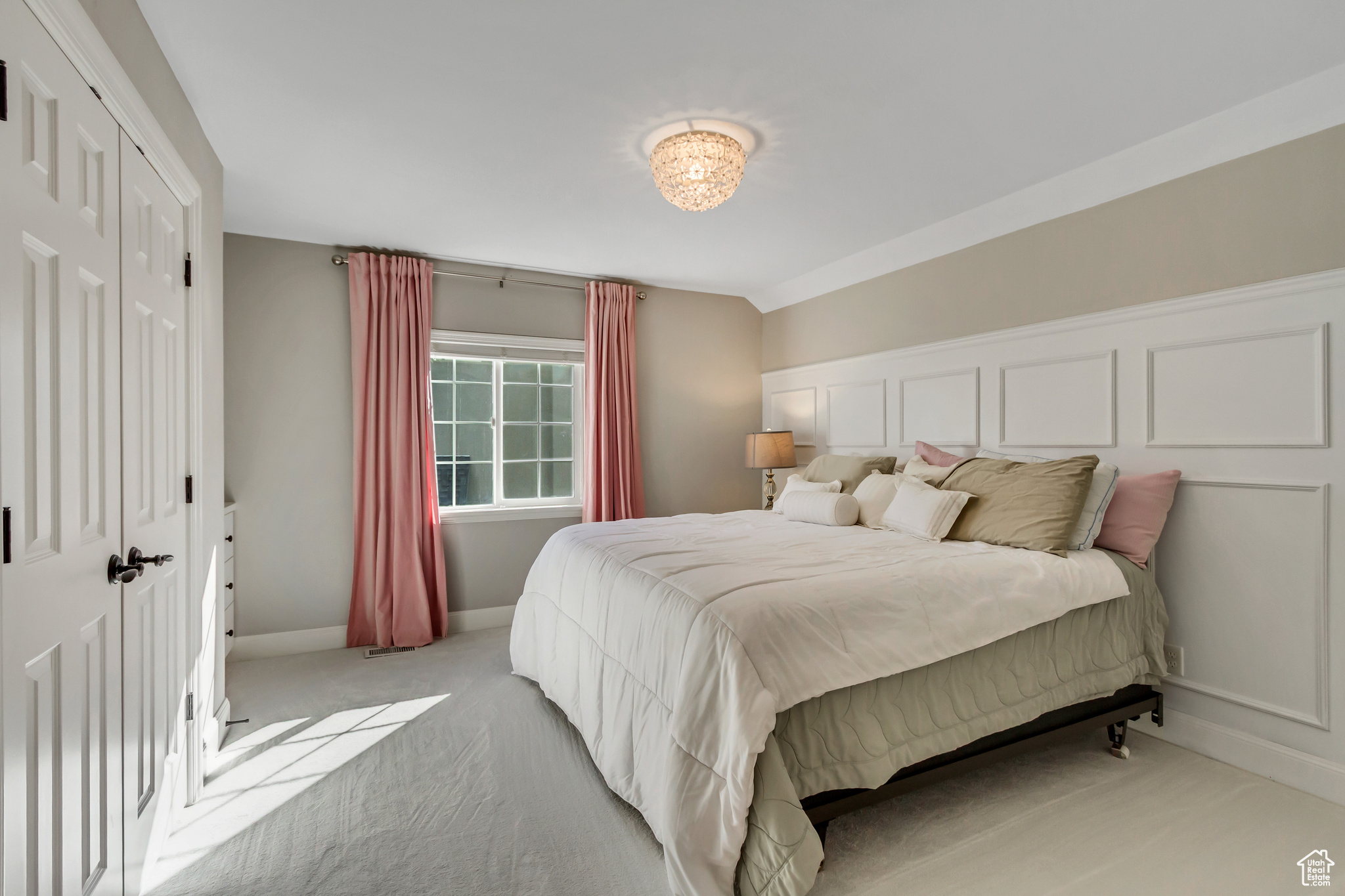 VIEW POINTE - Residential