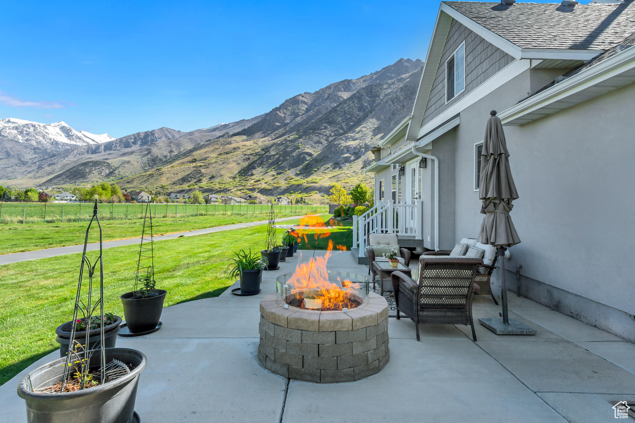VIEW POINTE - Residential