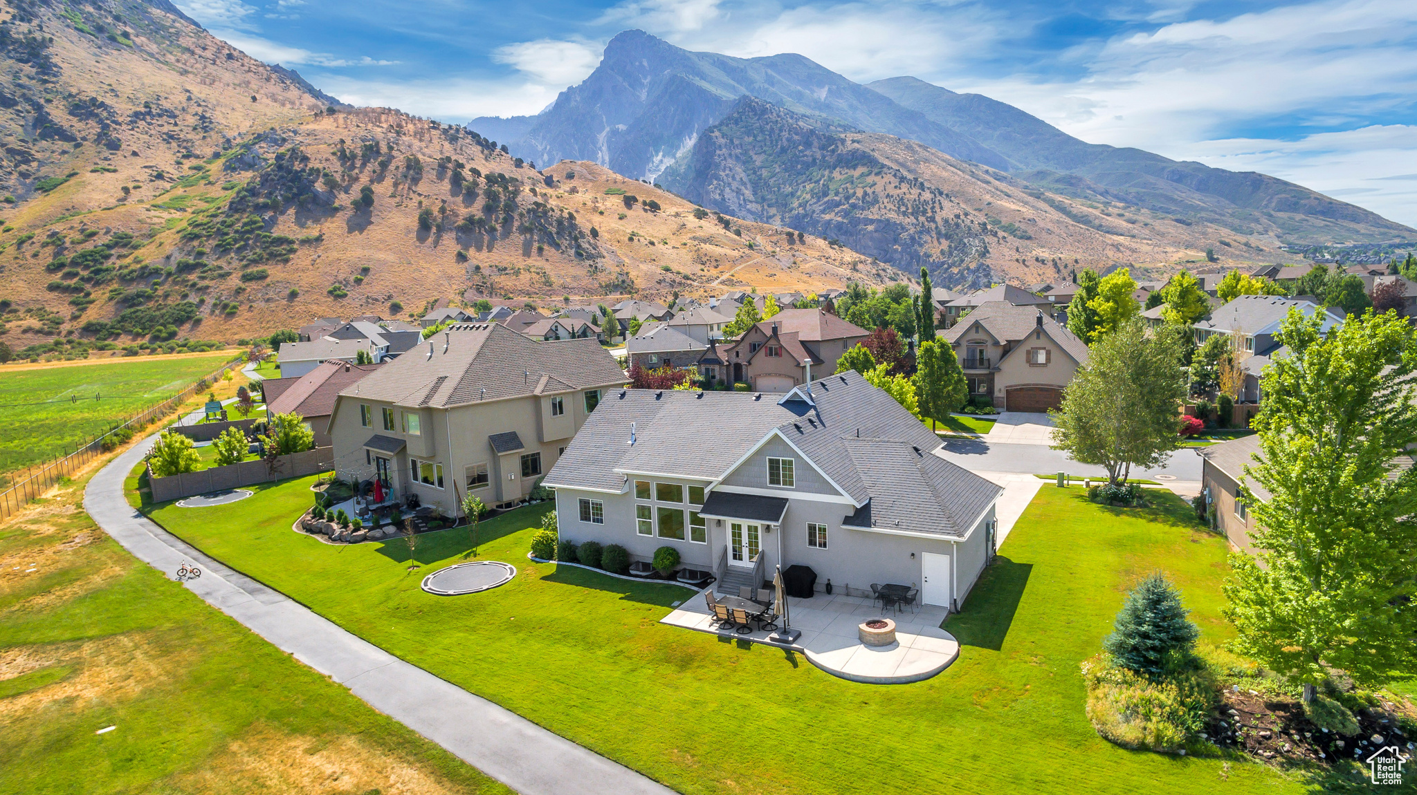 VIEW POINTE - Residential