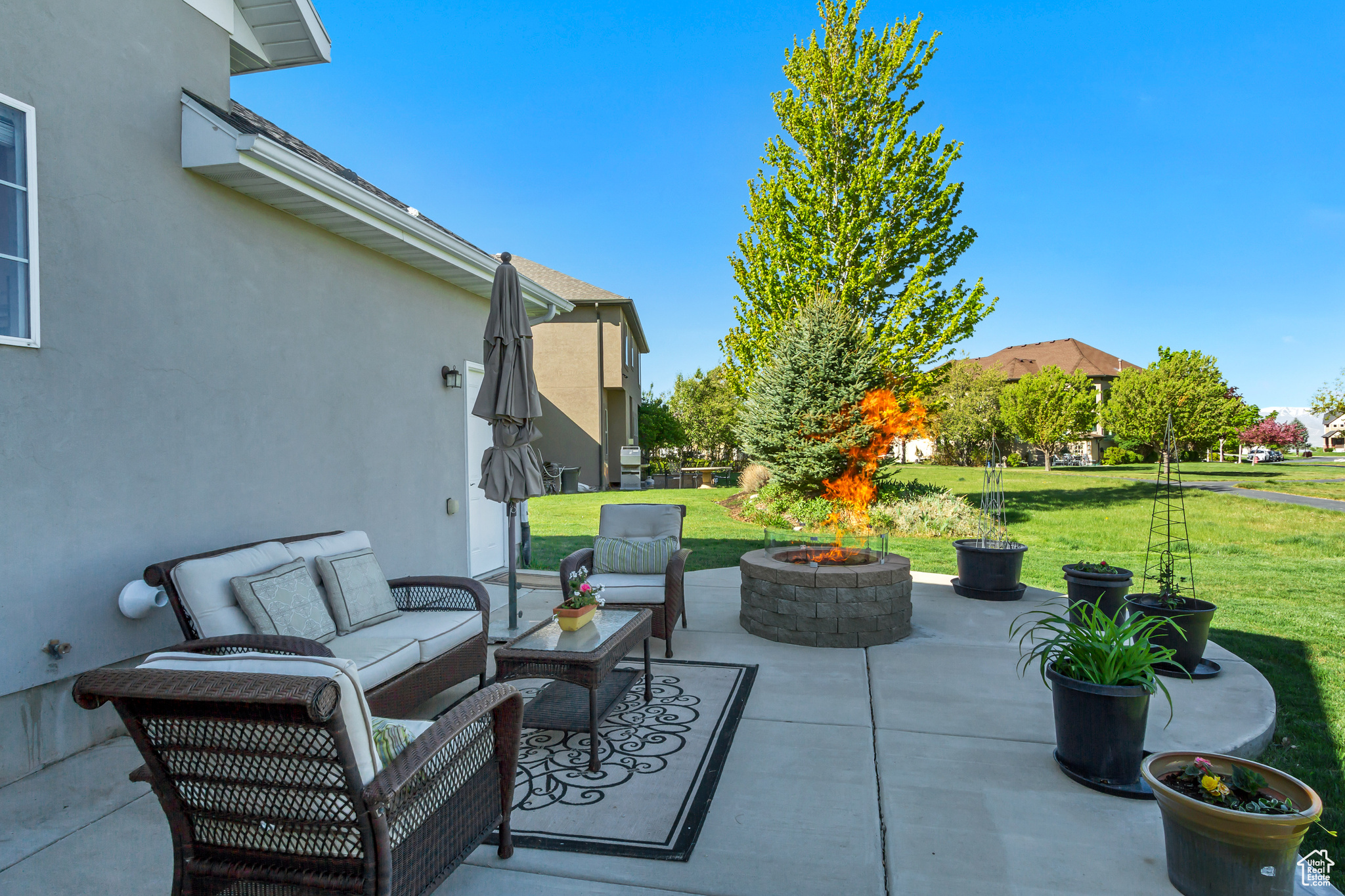 VIEW POINTE - Residential