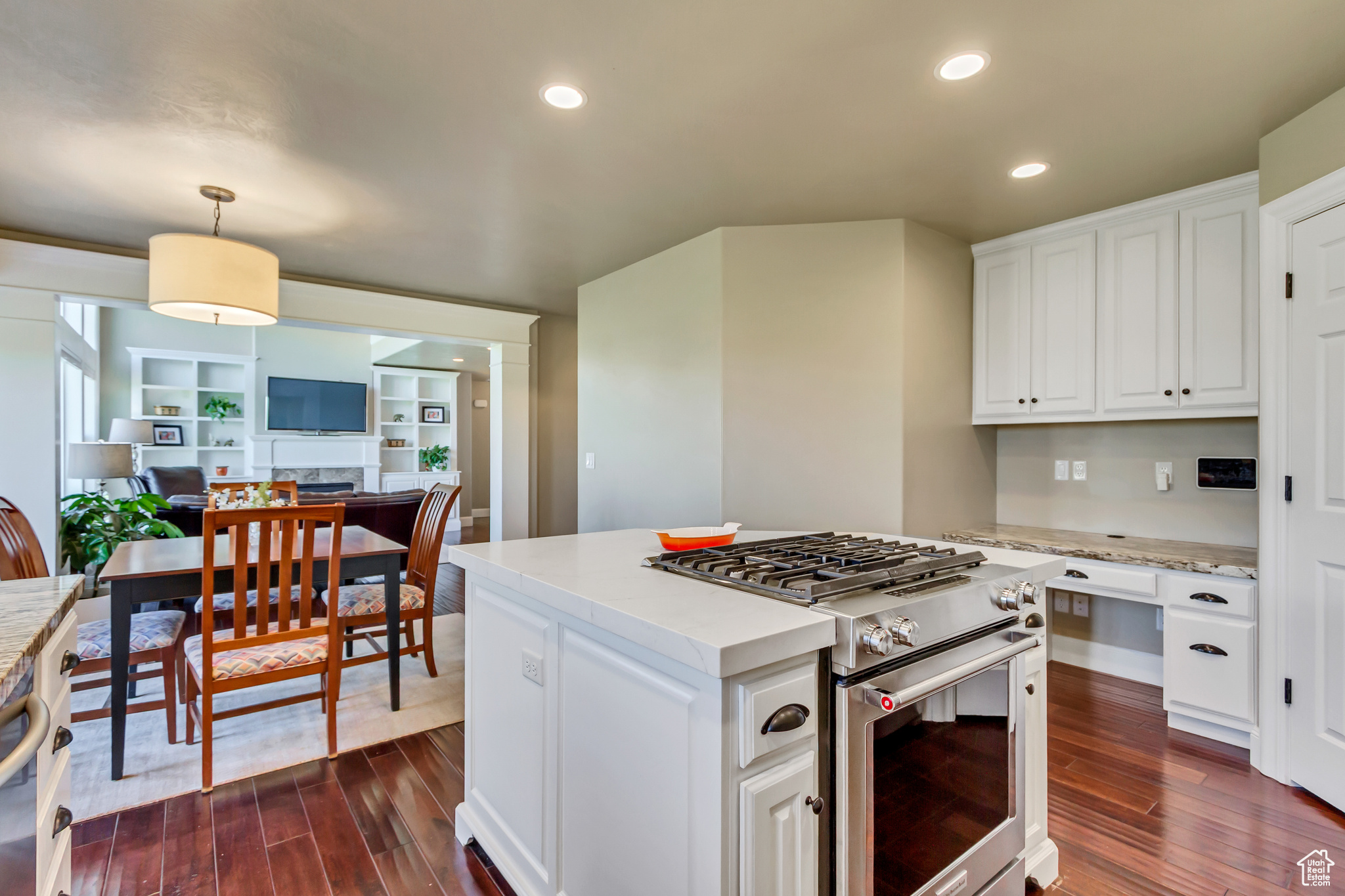 VIEW POINTE - Residential