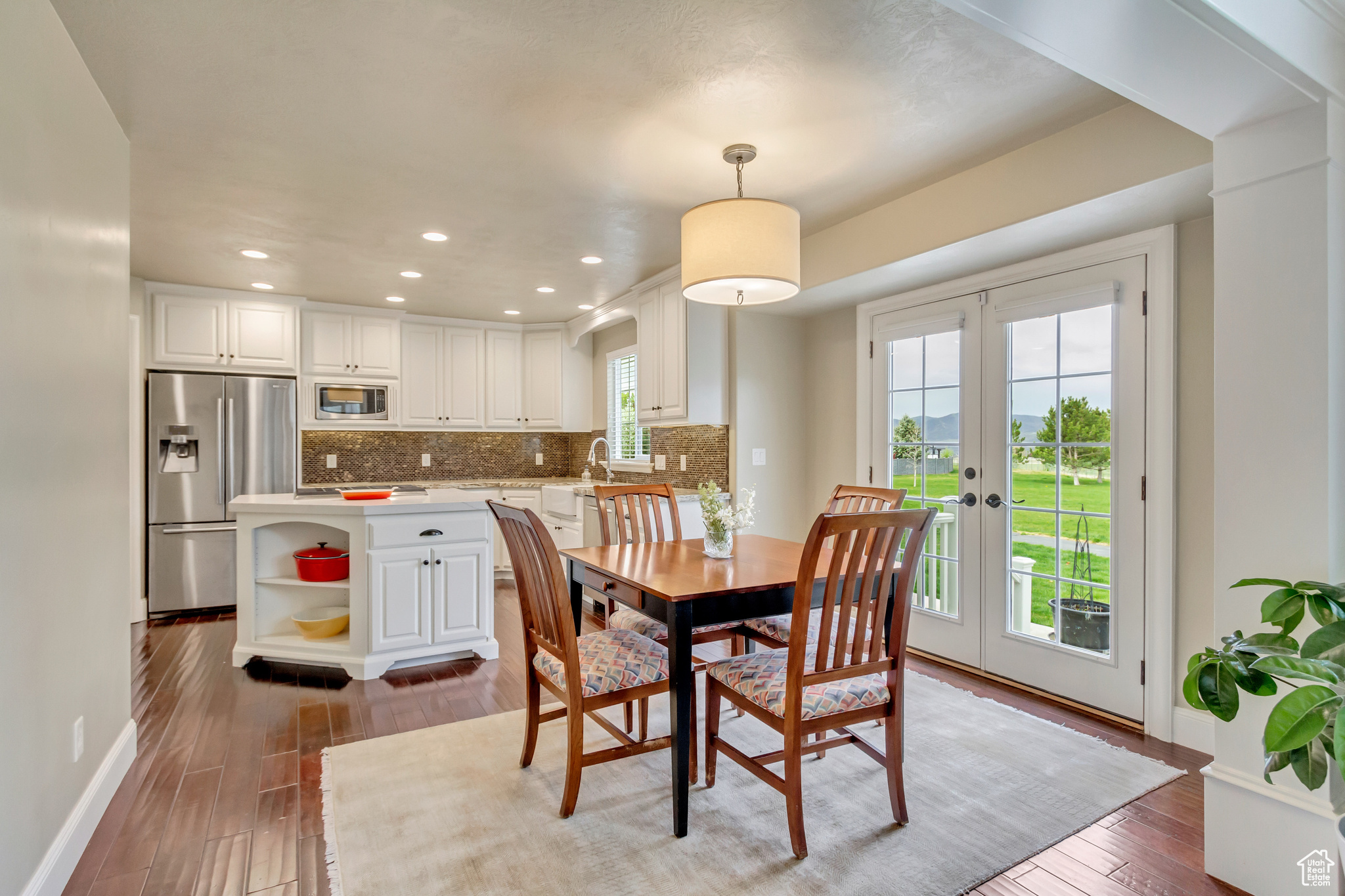 VIEW POINTE - Residential