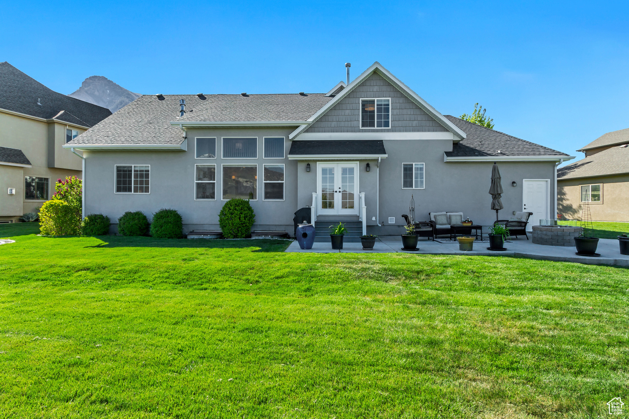 VIEW POINTE - Residential