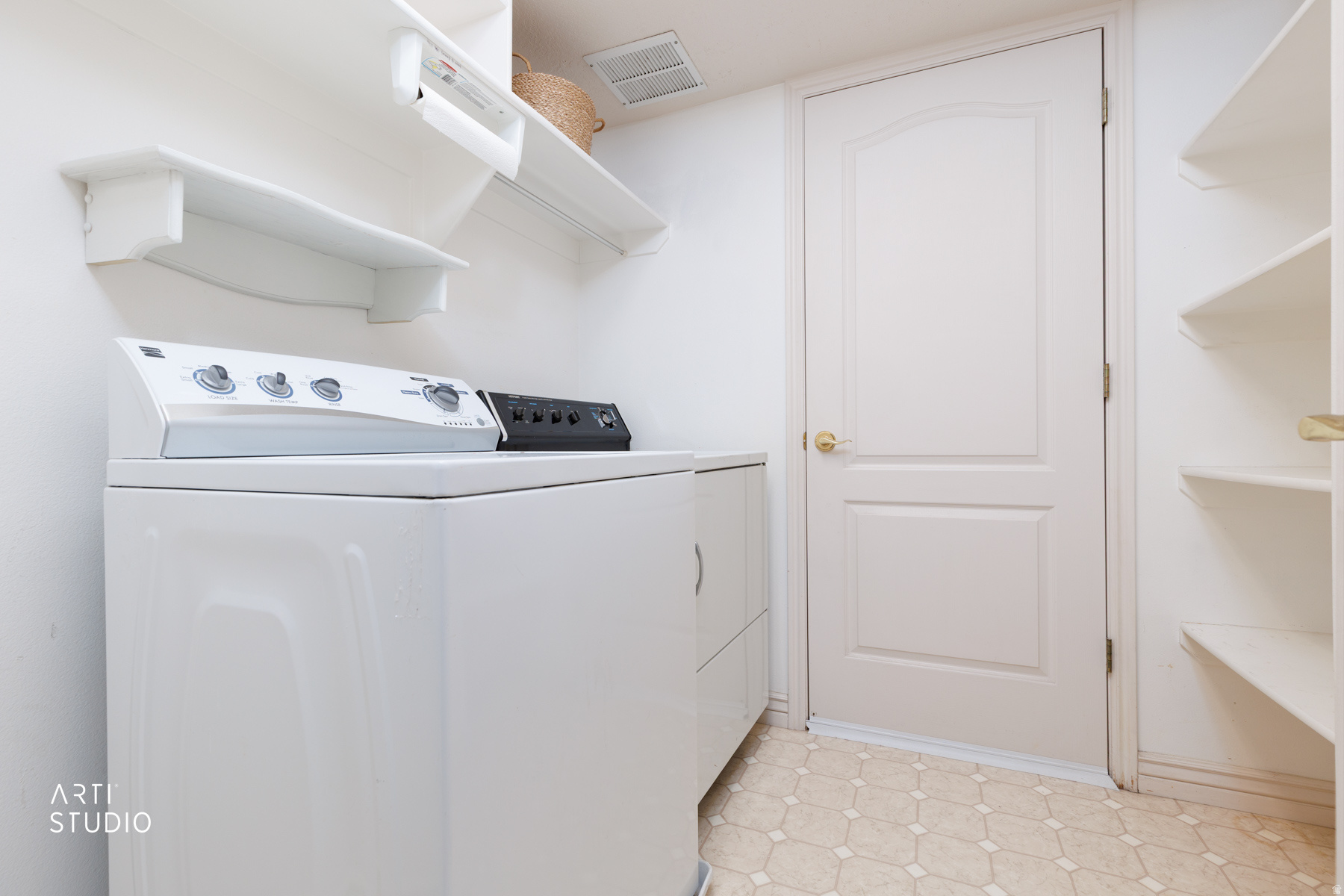 LYNBROOK SUBDIVISION - Residential Income