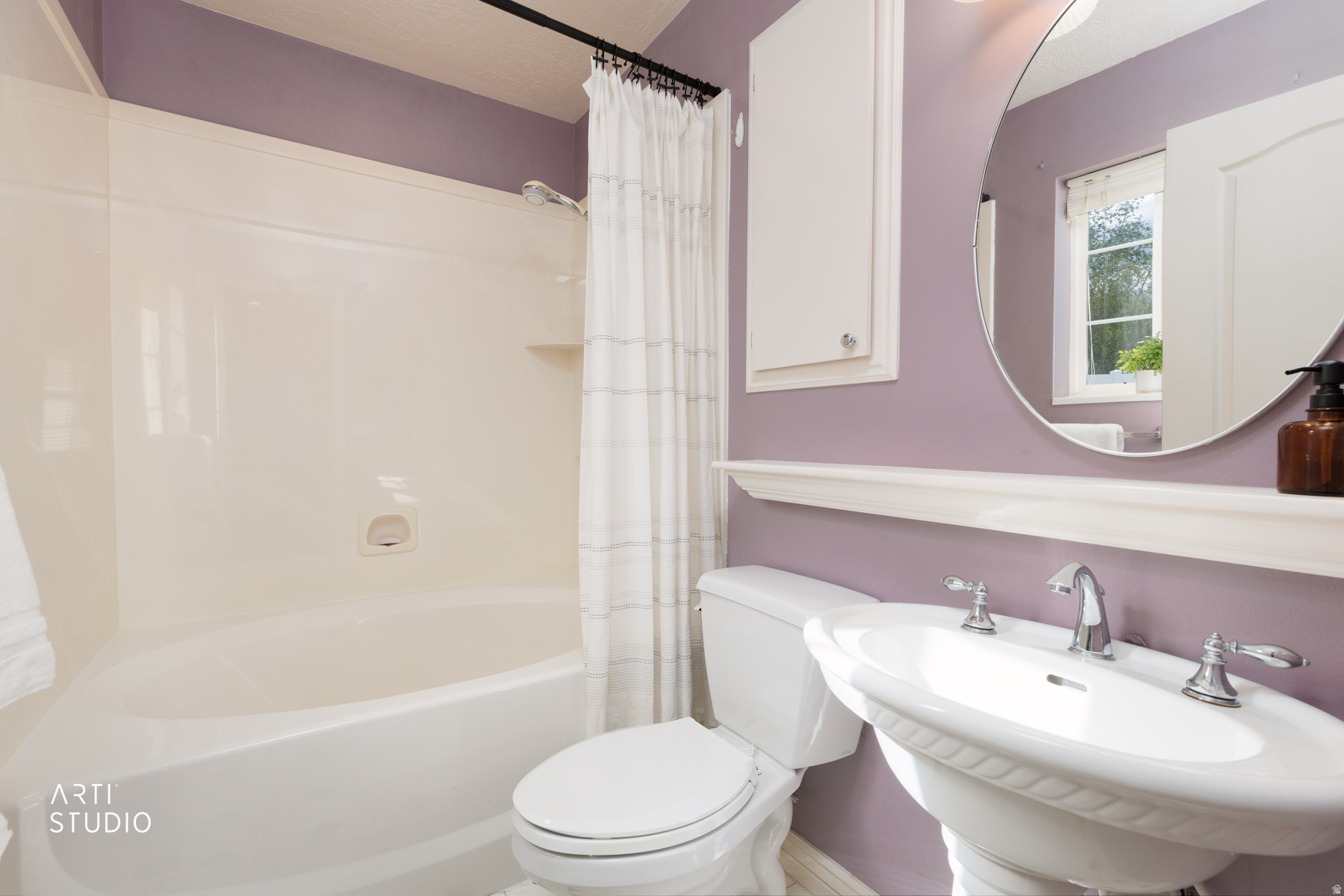 LYNBROOK SUBDIVISION - Residential Income