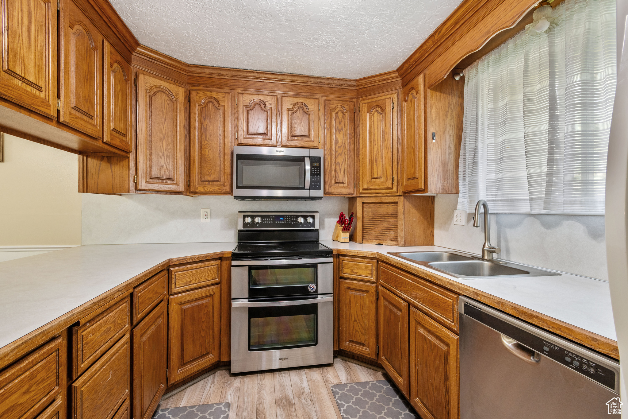MEADOWBROOK ESTATES - Residential