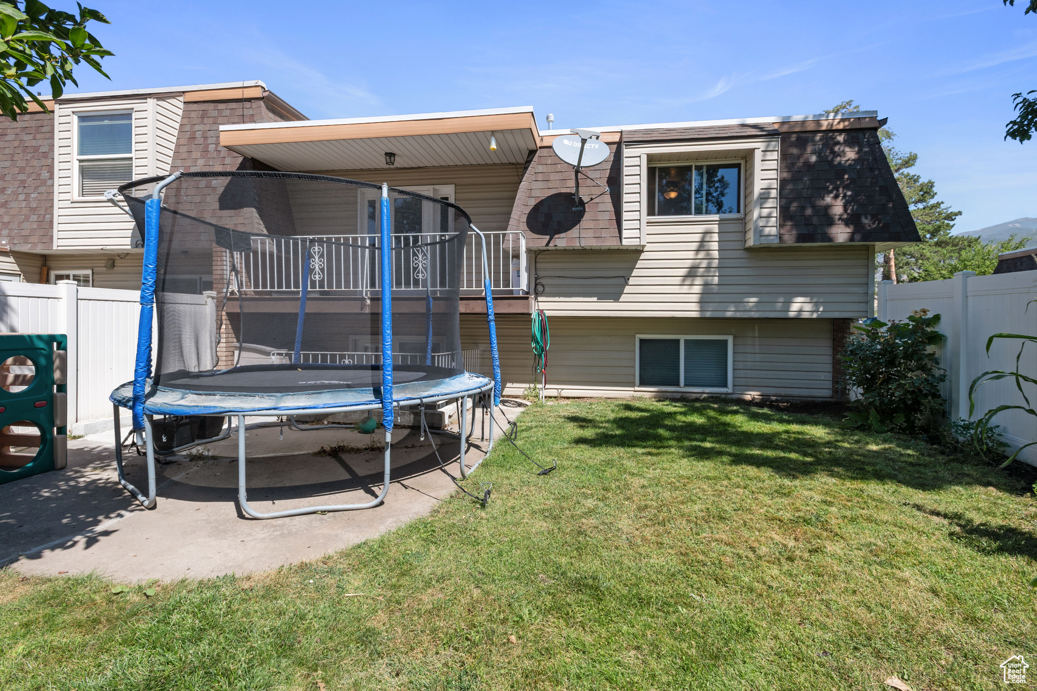 MEADOWBROOK ESTATES - Residential