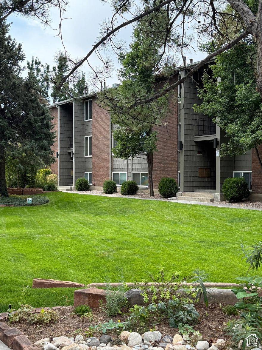 This top floor well maintained condo is just minutes to the freeway, parks, Sugarhouse and Downtown. The last couple of years the HVAC system, and windows have been replaced.   Completely secluded in a gated community with covered parking. Outside this quiet complex you will find beautiful well maintained landscaping including BBQ and picnic area plus a community garden.