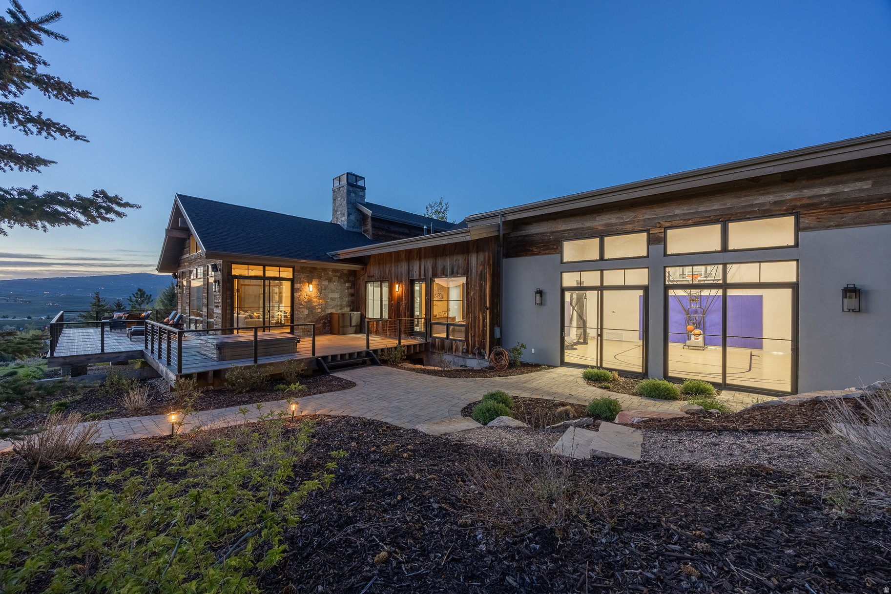 MOUNTAIN RANCH ESTATES - Residential