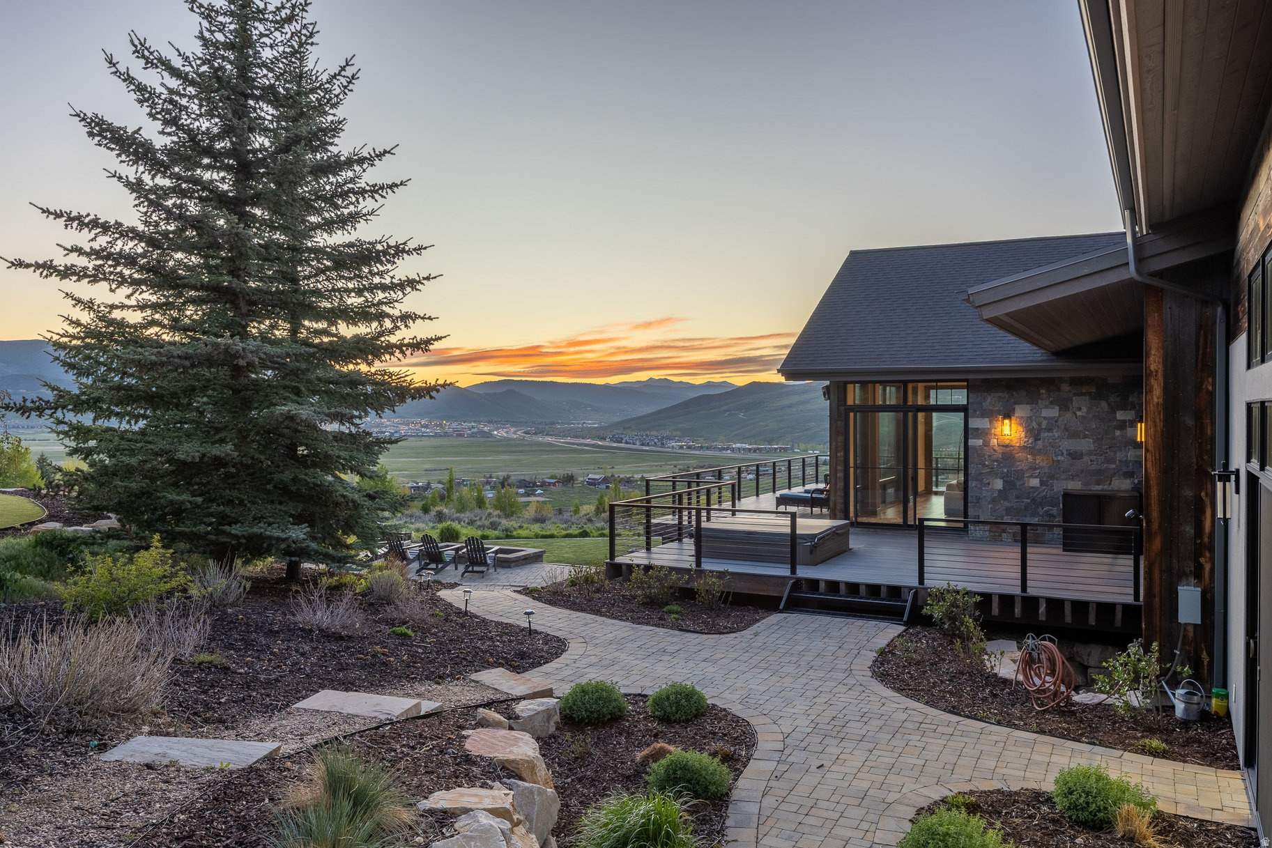 MOUNTAIN RANCH ESTATES - Residential