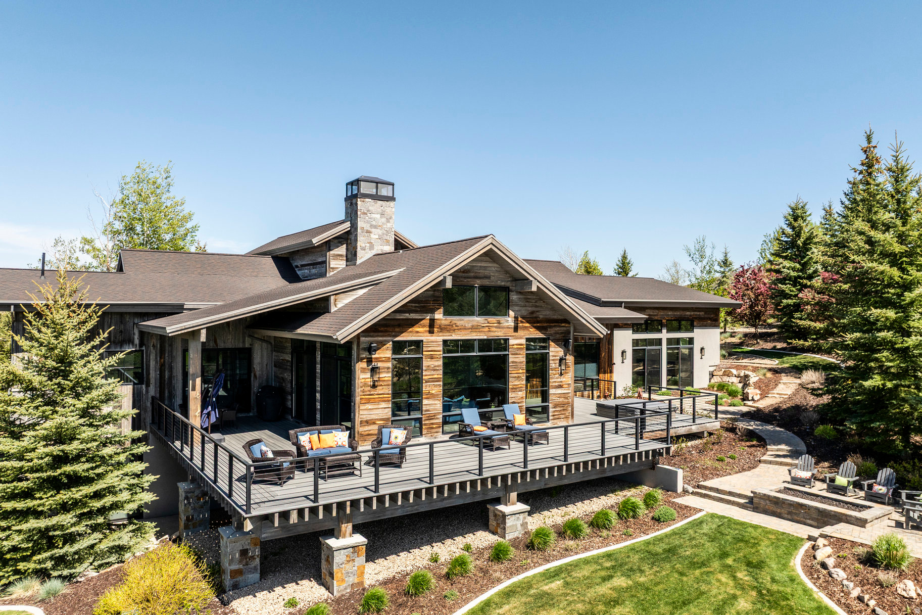 MOUNTAIN RANCH ESTATES - Residential