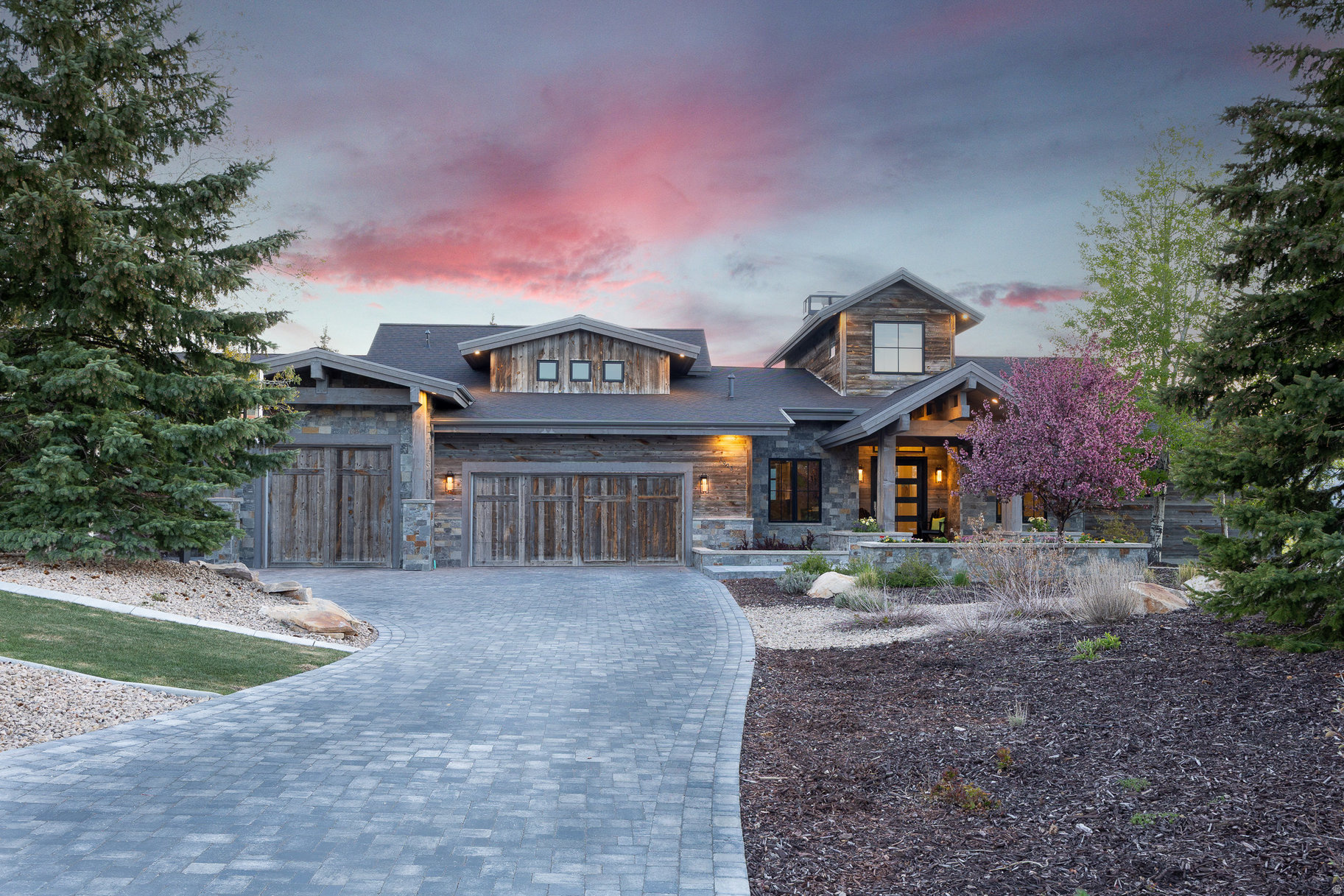 MOUNTAIN RANCH ESTATES - Residential