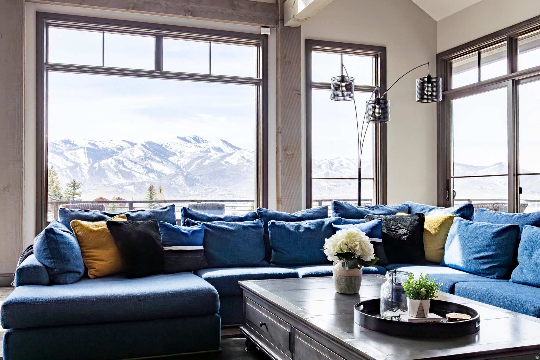 MOUNTAIN RANCH ESTATES - Residential