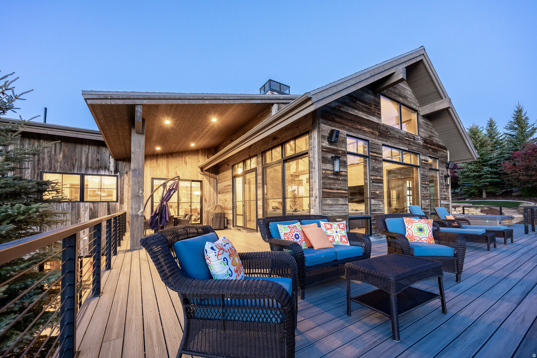 MOUNTAIN RANCH ESTATES - Residential