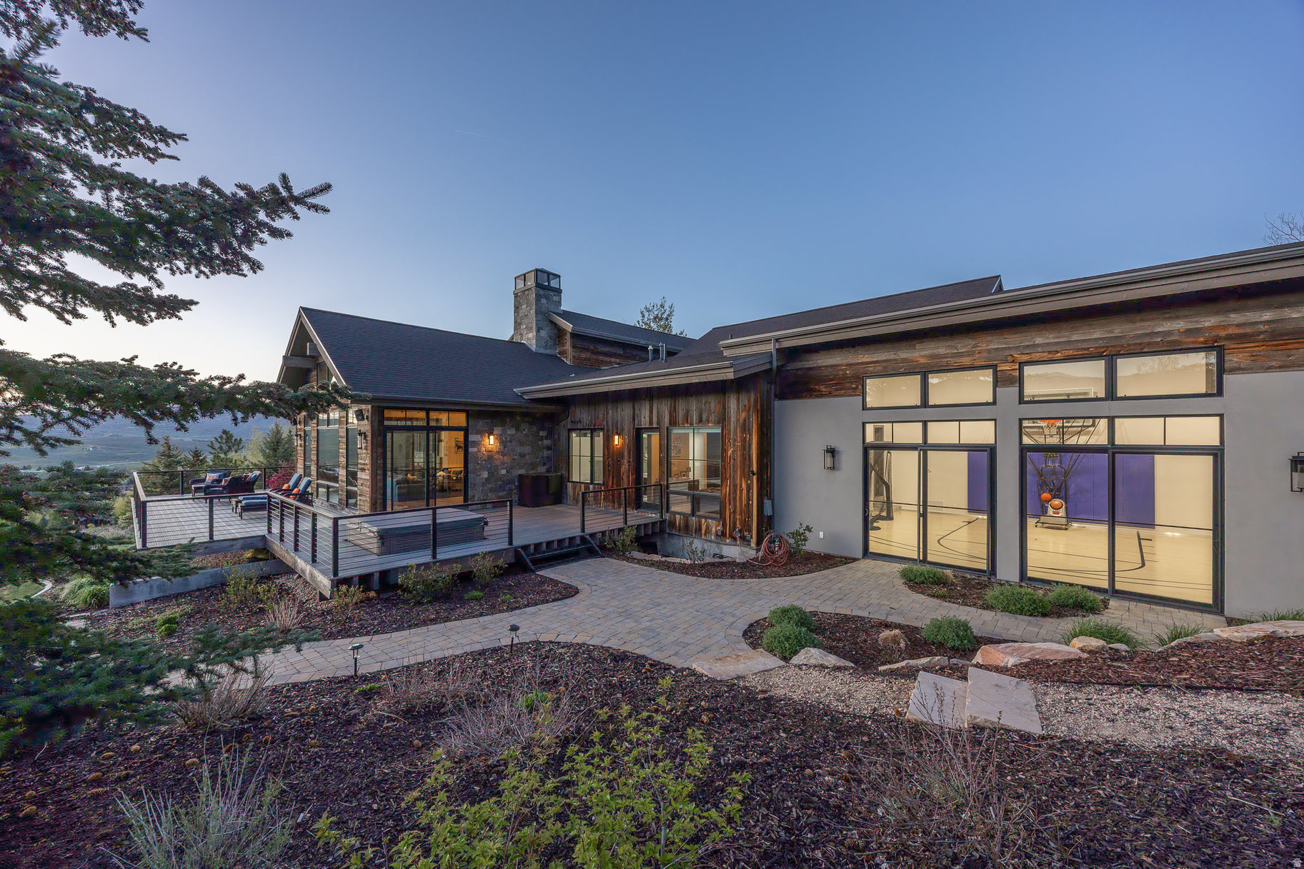 MOUNTAIN RANCH ESTATES - Residential