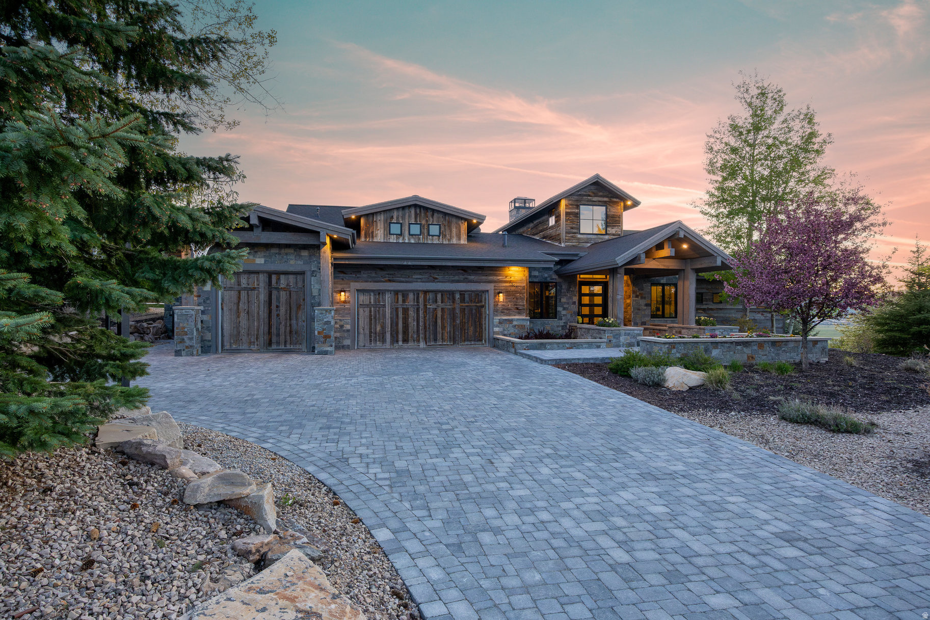 MOUNTAIN RANCH ESTATES - Residential