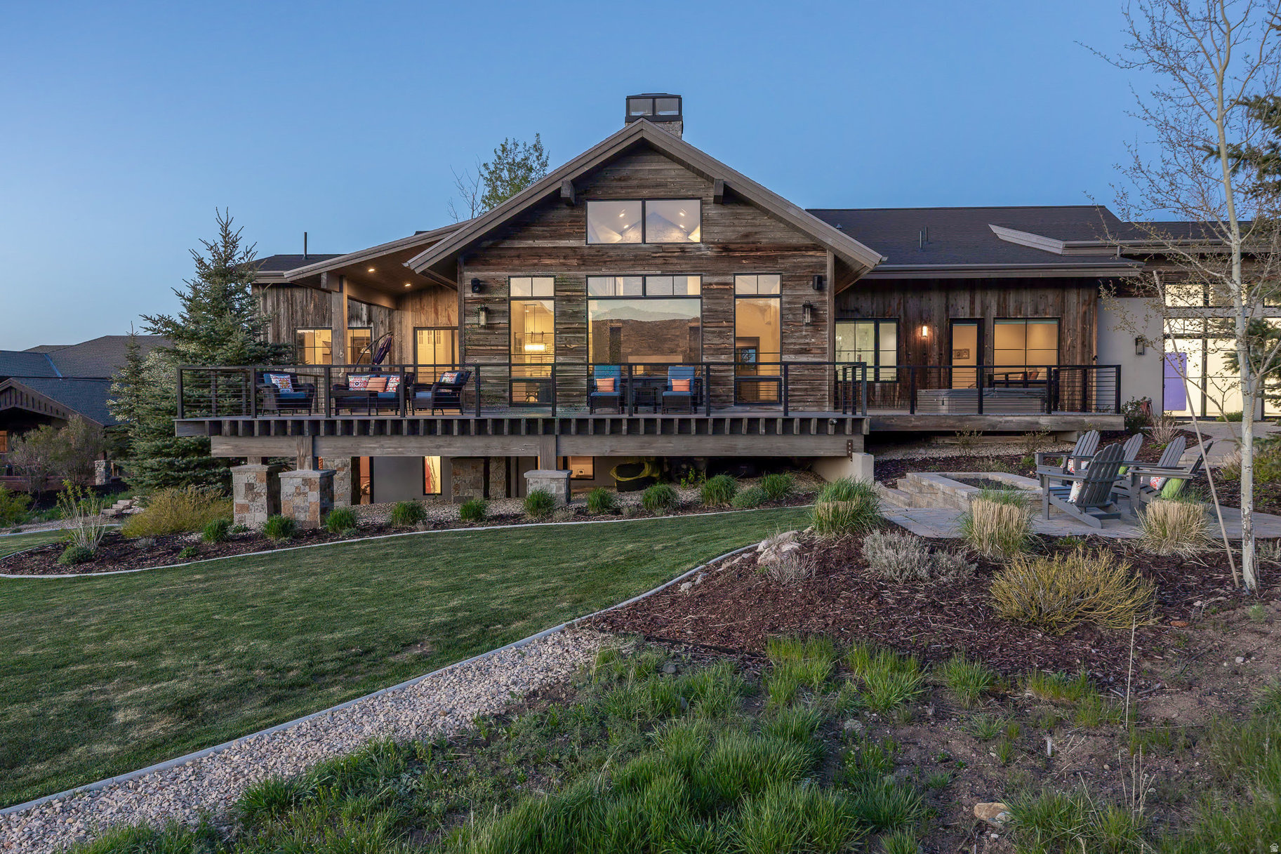 MOUNTAIN RANCH ESTATES - Residential