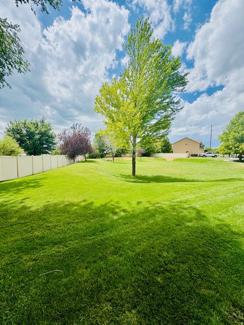 Tiny photo for 1092 S CINNAMON RIDGE DR, Provo, UT 84606 (MLS # 2160451)