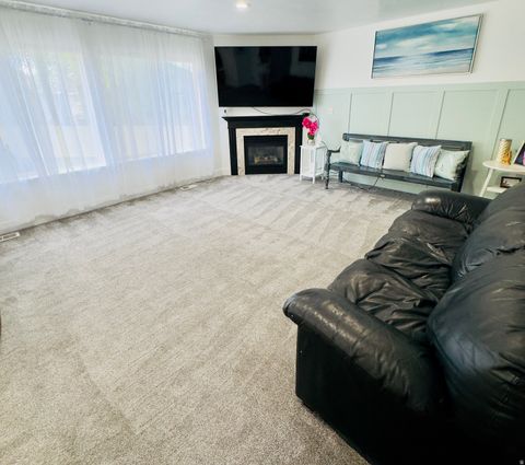 Tiny photo for 1092 S CINNAMON RIDGE DR, Provo, UT 84606 (MLS # 2160451)