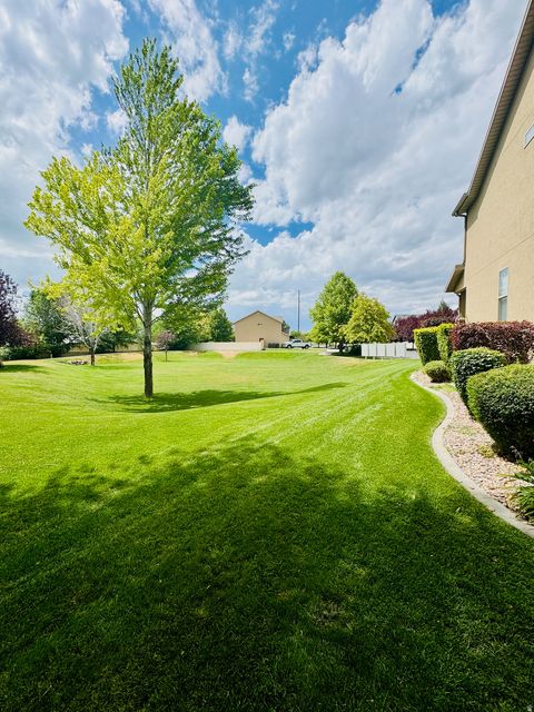 Tiny photo for 1092 S CINNAMON RIDGE DR, Provo, UT 84606 (MLS # 2160451)