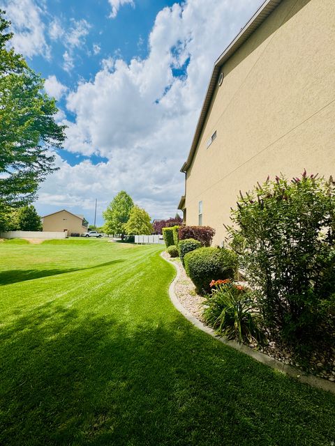 Tiny photo for 1092 S CINNAMON RIDGE DR, Provo, UT 84606 (MLS # 2160451)