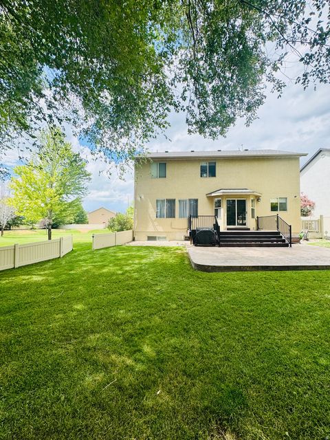 Tiny photo for 1092 S CINNAMON RIDGE DR, Provo, UT 84606 (MLS # 2160451)
