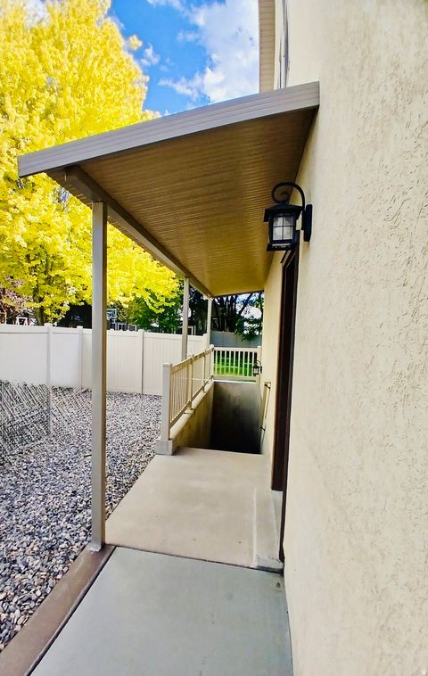 Tiny photo for 1092 S CINNAMON RIDGE DR, Provo, UT 84606 (MLS # 2160451)