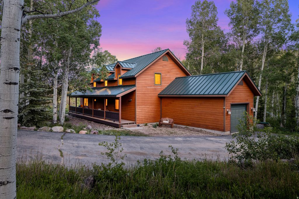 Photo of 2085 PINE MEADOW DR, Coalville, UT 84017 (MLS # 2162815)