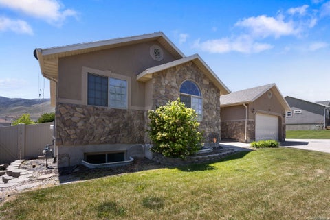 Tiny photo for 319 W LARIAT BLVD, Saratoga Springs, UT 84045 (MLS # 2158644)