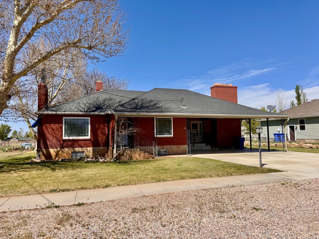 Photo of 160 W 300 N, Fillmore, UT 84631 (MLS # 2152728)