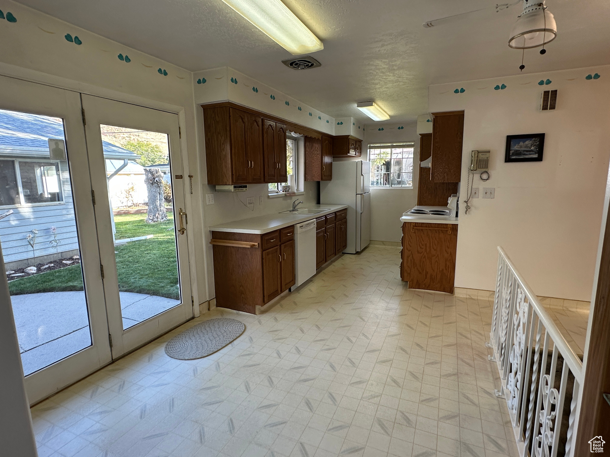 MT VIEW ESTATES - Residential
