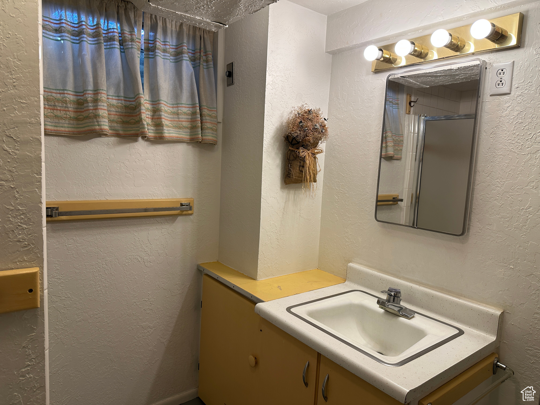 MT VIEW ESTATES - Residential