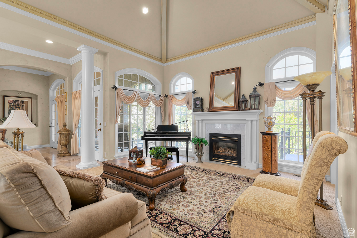 DEER HOLLOW - Residential