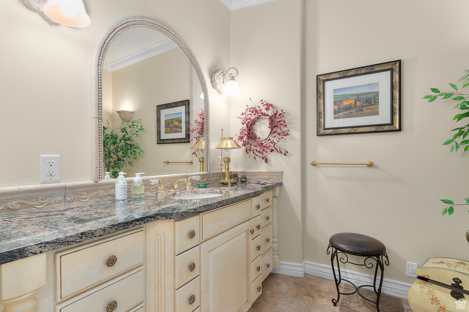 DEER HOLLOW - Residential