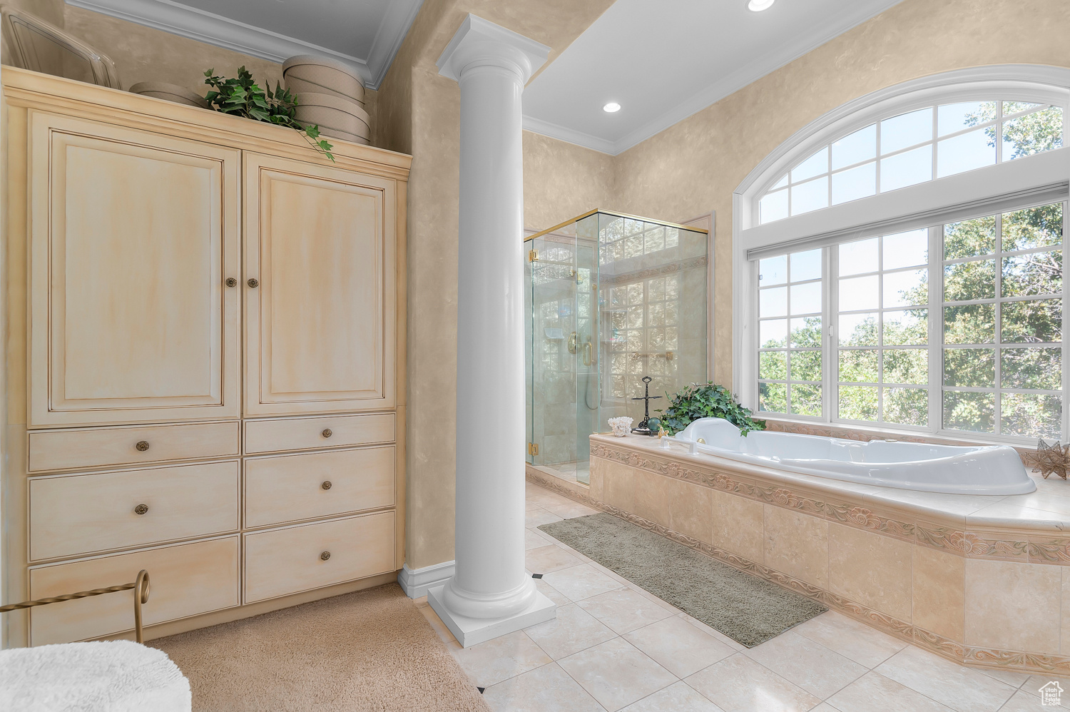 DEER HOLLOW - Residential