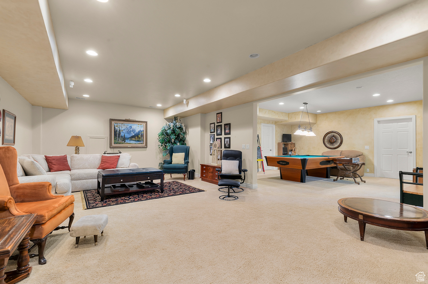 DEER HOLLOW - Residential