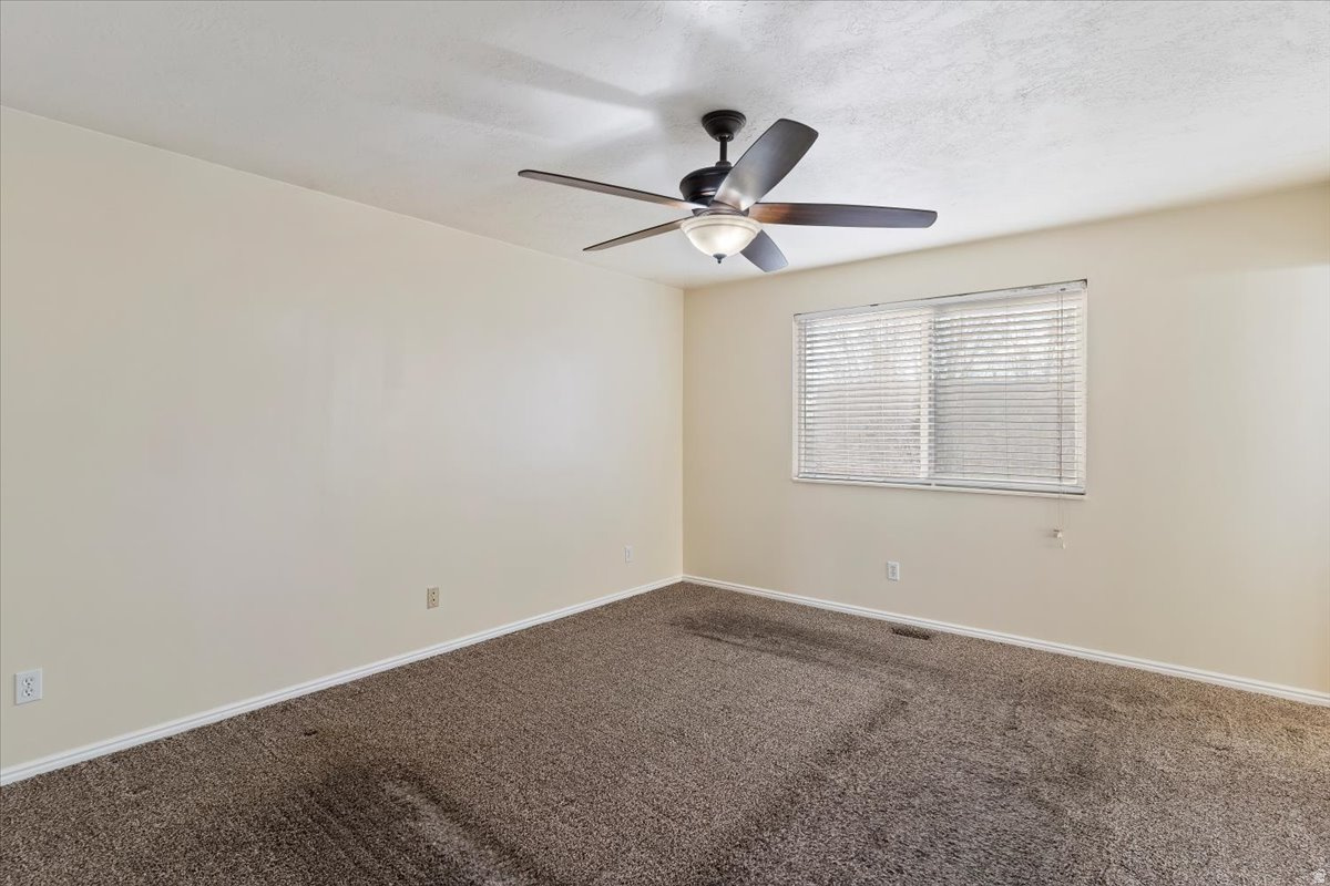 CHELSIE PARK - Residential