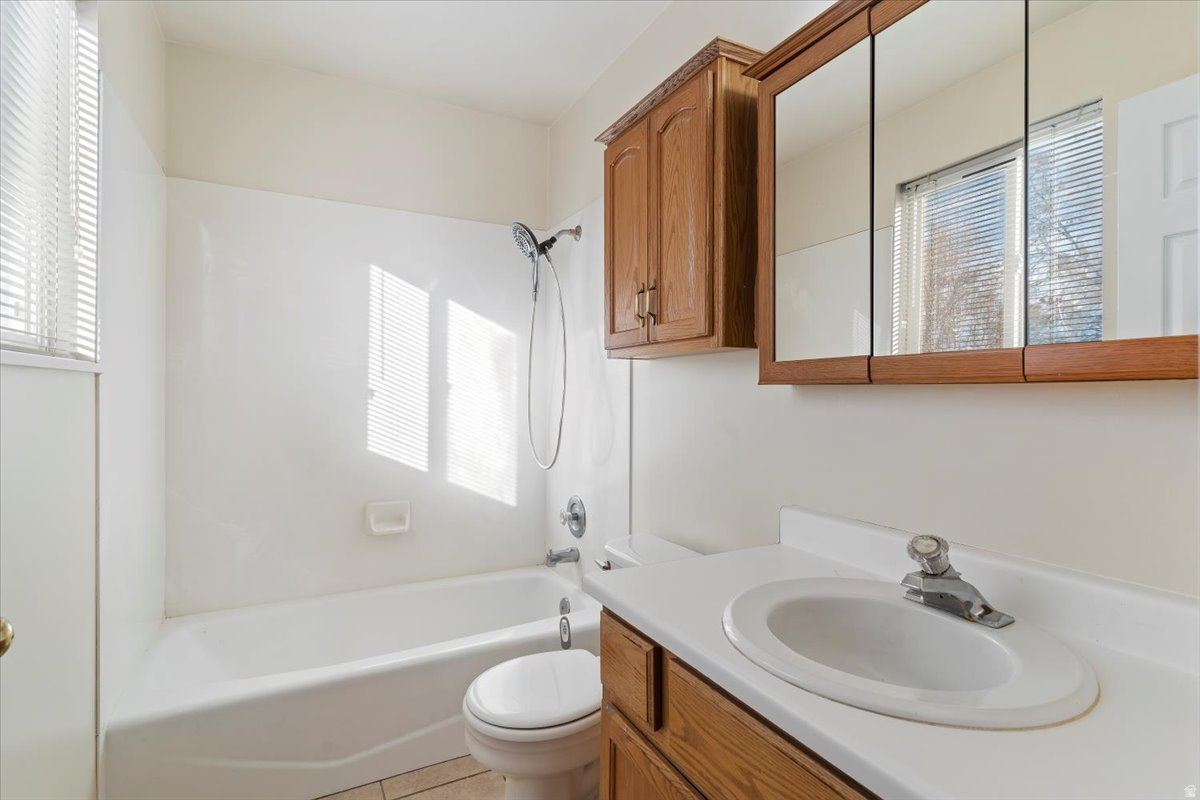 CHELSIE PARK - Residential