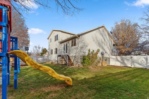 Tiny photo for 1201 N 2570 W, Layton, UT 84041 (MLS # 2124611)