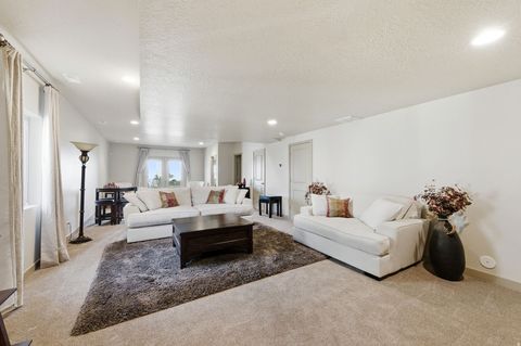 Tiny photo for 987 E DEER ARCH LN, Draper, UT 84020 (MLS # 2149544)