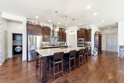 Tiny photo for 987 E DEER ARCH LN, Draper, UT 84020 (MLS # 2149544)