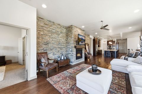 Tiny photo for 987 E DEER ARCH LN, Draper, UT 84020 (MLS # 2149544)