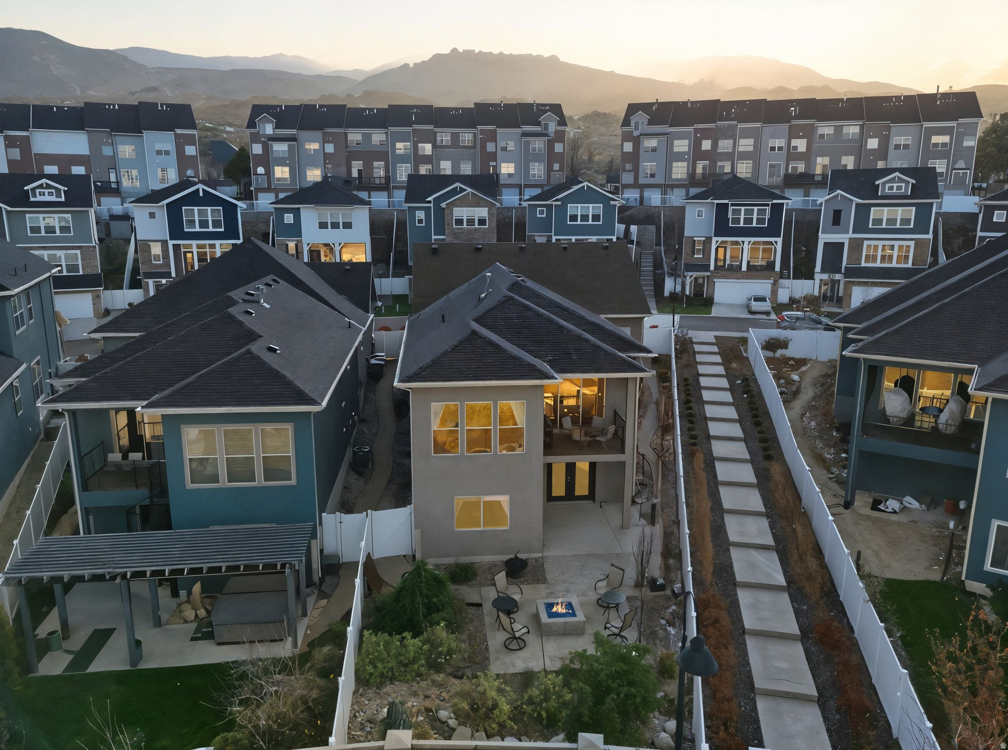 DEER RUN - Residential