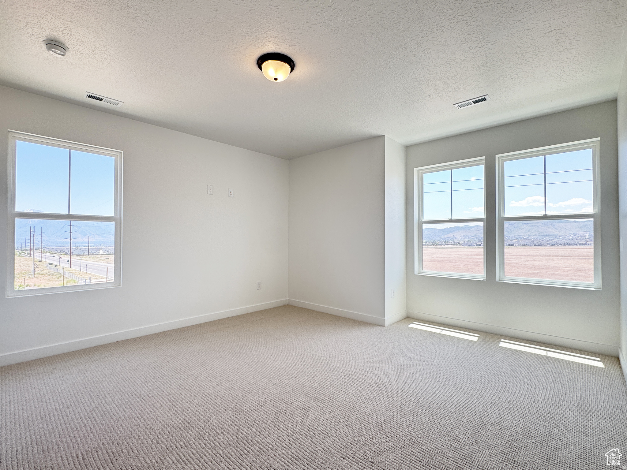 DAYBREAK - Residential