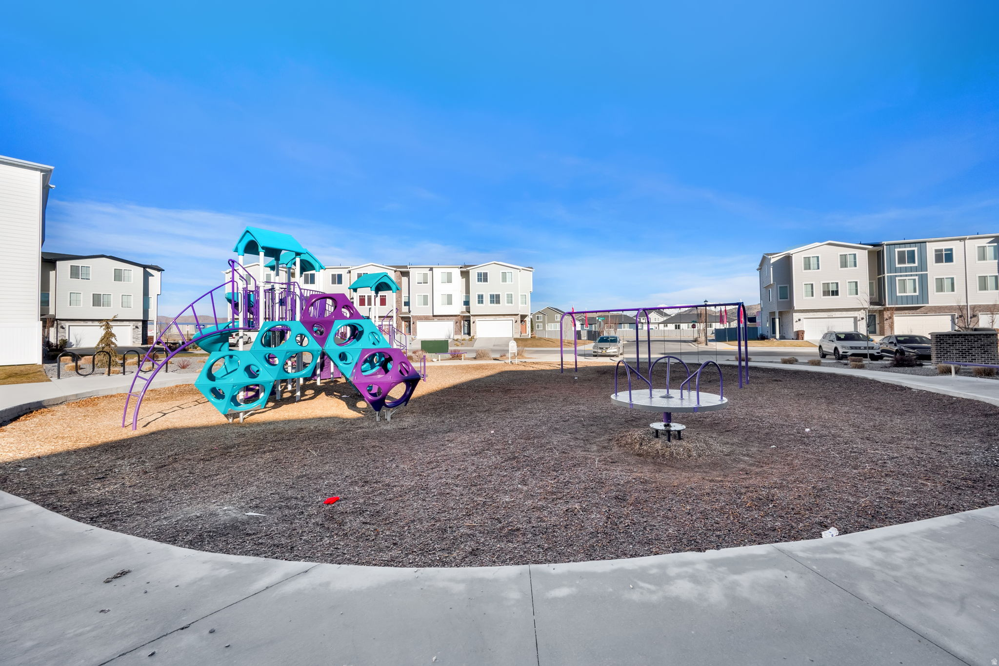 BRYLEE TOWNS - Residential