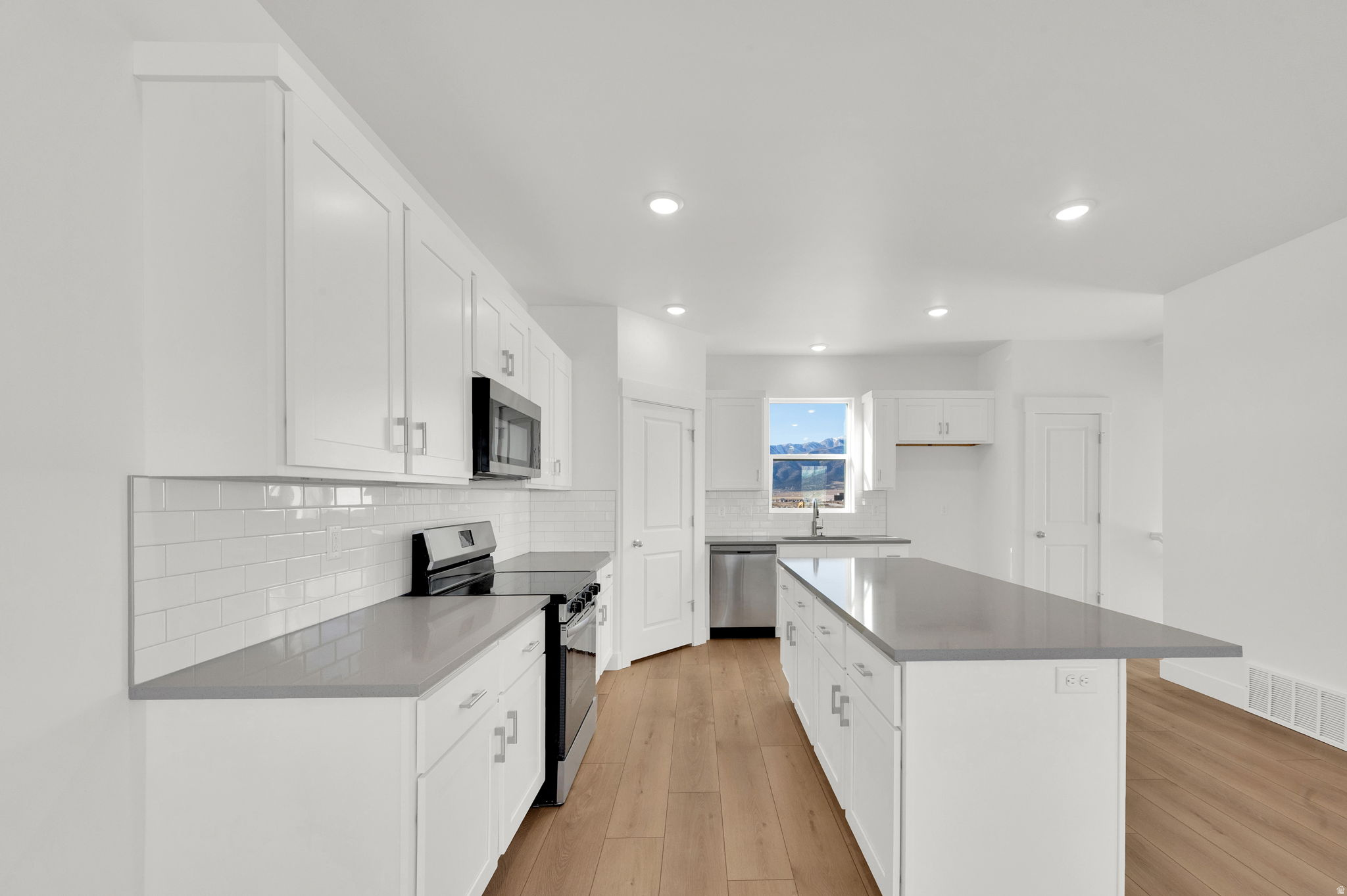 BRYLEE TOWNS - Residential